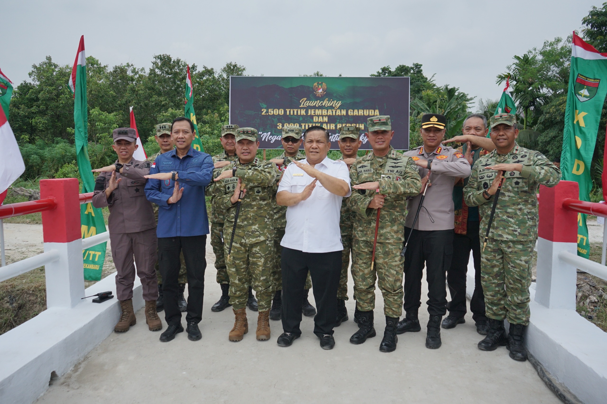 Presiden Prabowo Resmikan Ribuan Jembatan, Jembatan Garuda di Wilayah Kodam XIX/Tuanku Tambusai Turut Diresmikan
